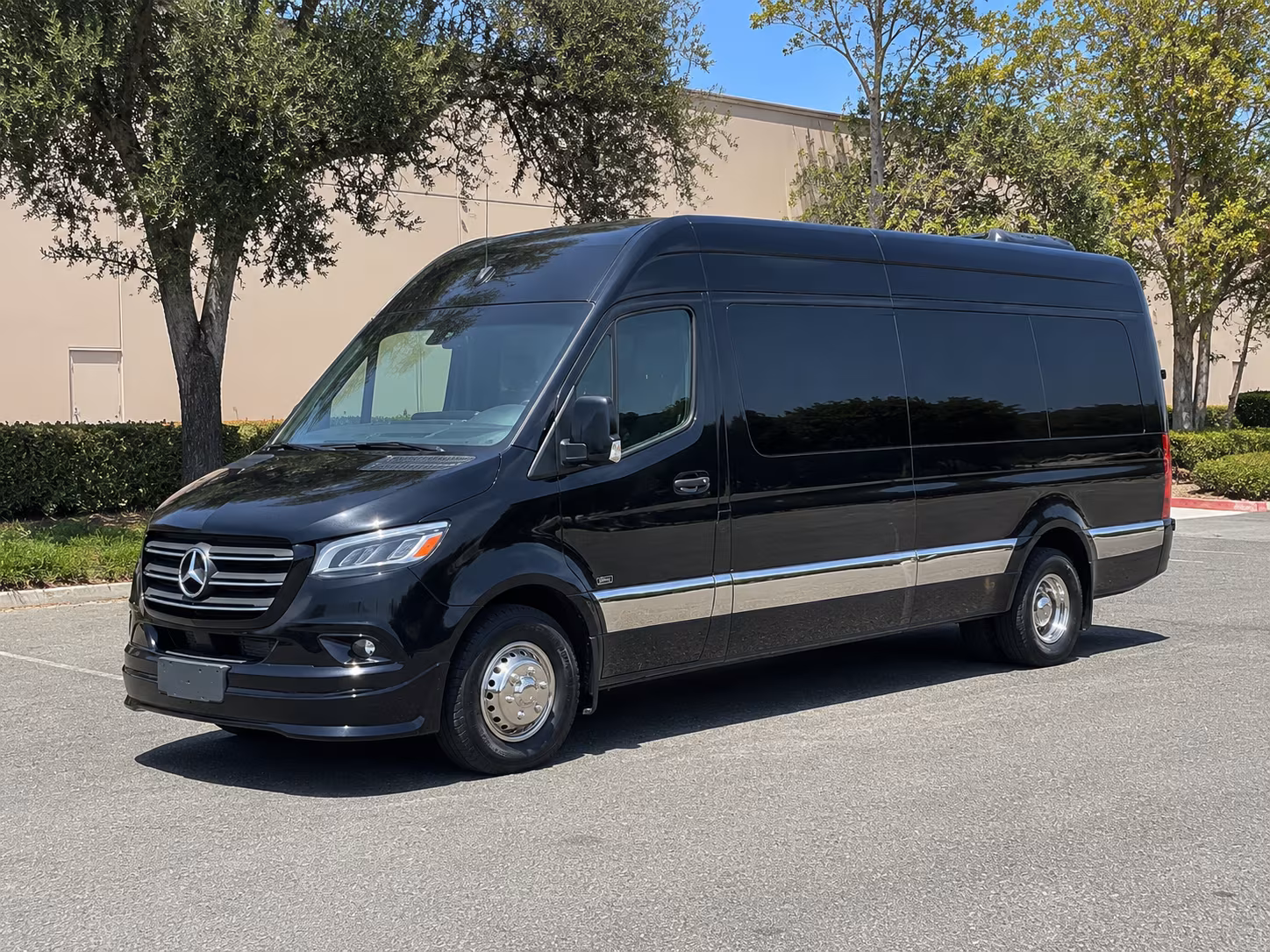 Fresno Wedding Transportation & Shuttle Service