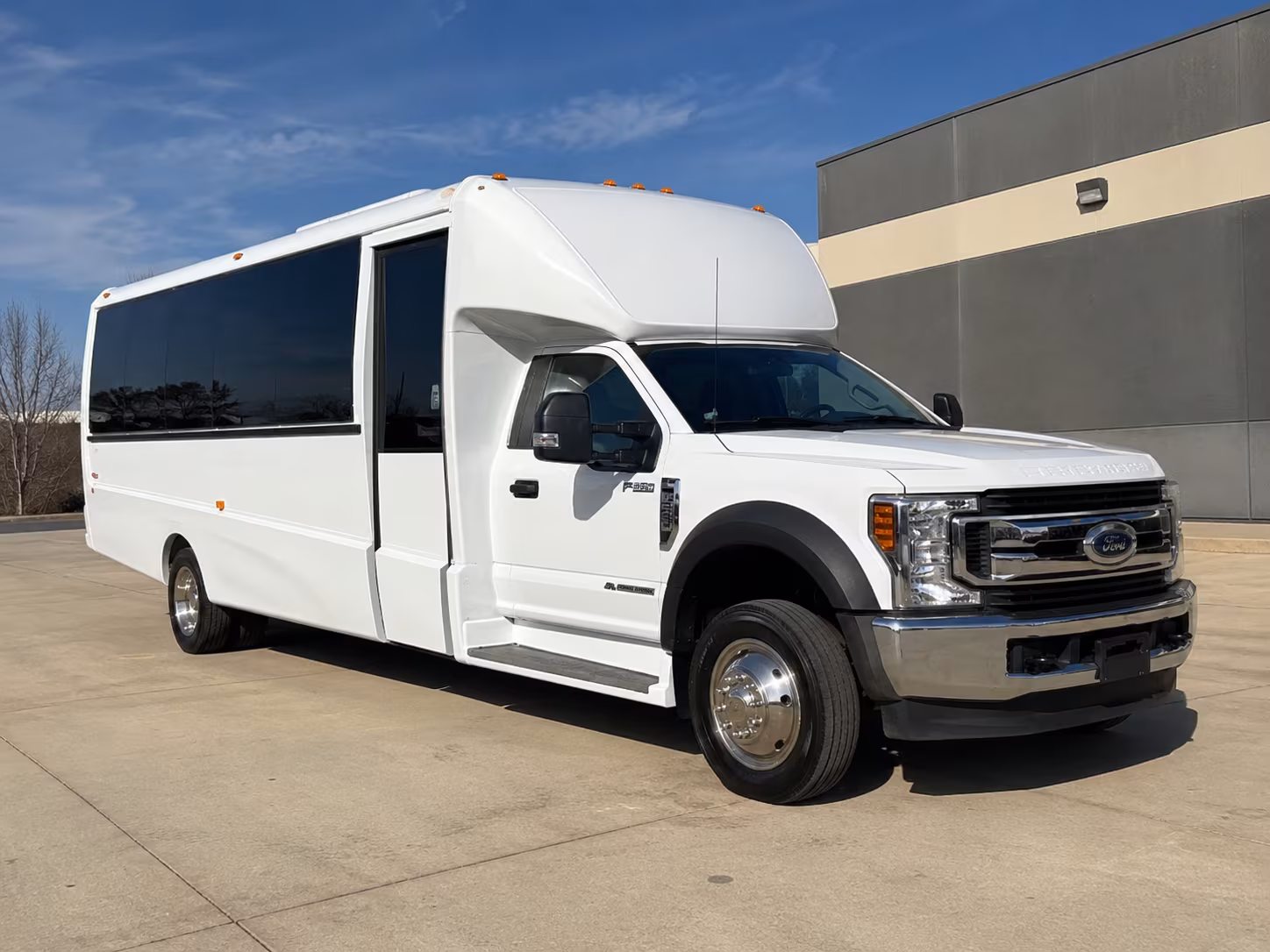 Visalia Wedding Transportation & Shuttle Service